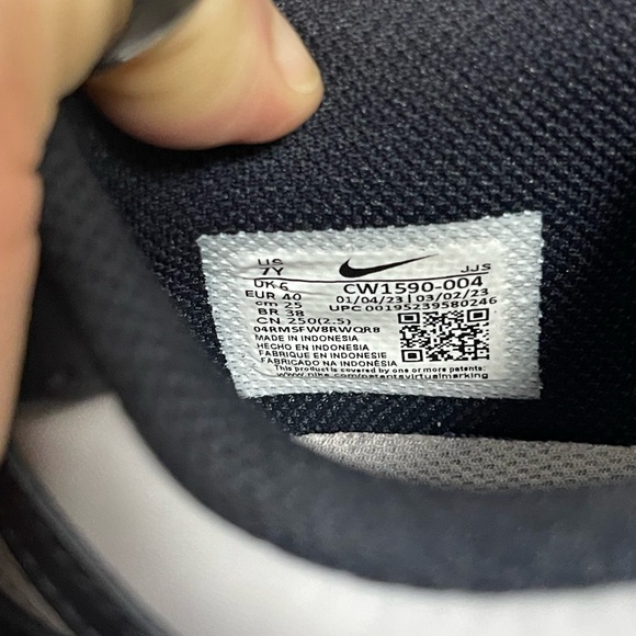 Youth Sz 7Y (Euro Sz 40) Nike Dunk Low Georgetown Shoes Wolf Grey/Dark Obsidian - Picture 13 of 16